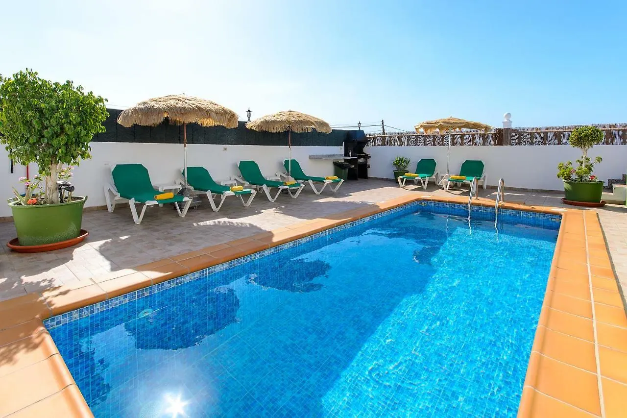 Villa Hearth Away From House. Breia Puerto del Carmen