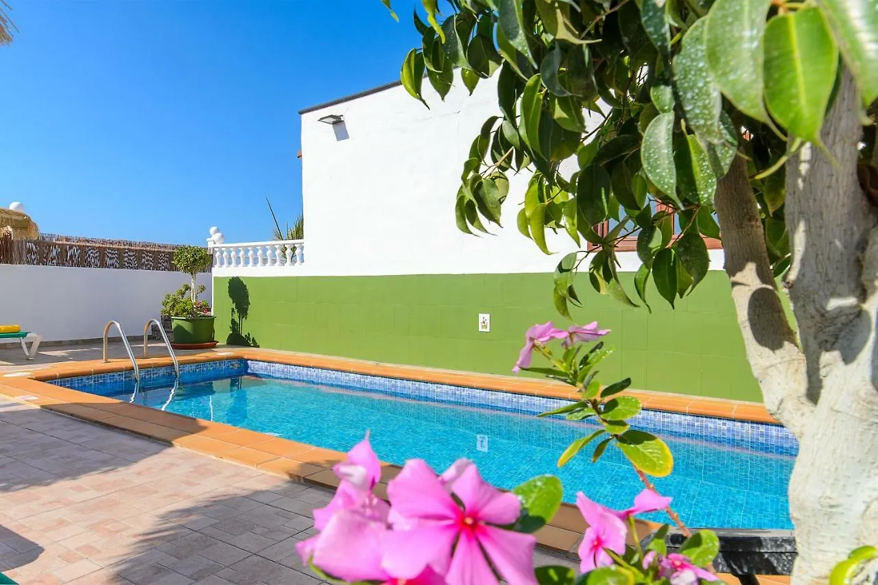 Villa Hearth Away From House. Breia Puerto del Carmen